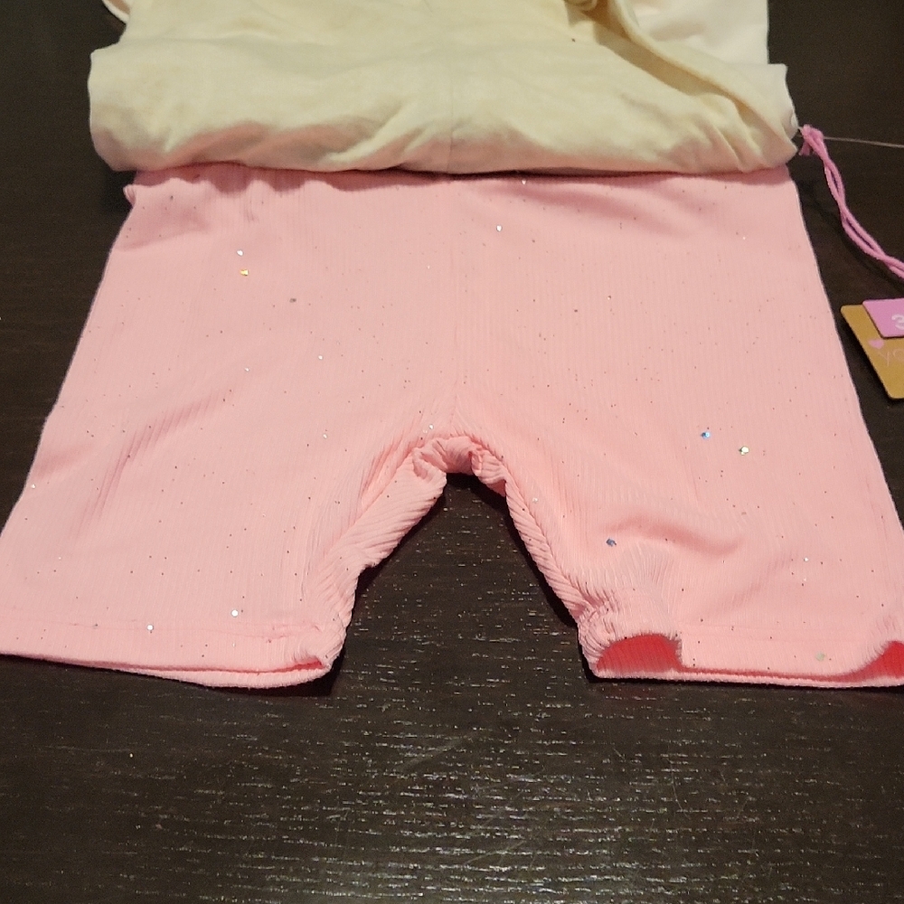3-pc Multicolored Shorts Set by Young Hearts